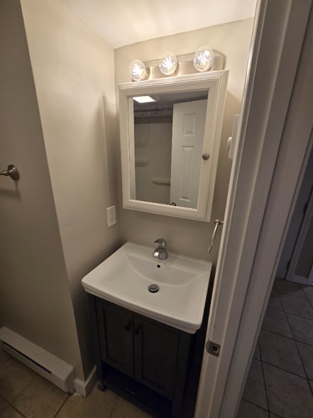 Building Photo - 68 Pearl St