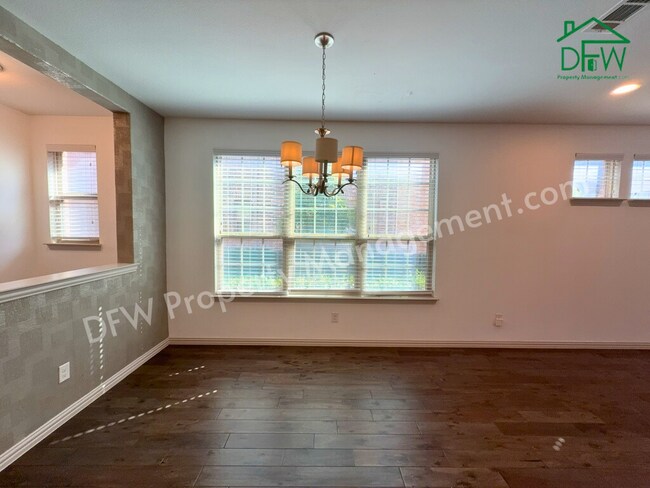 Building Photo - 3 Bed/2.5 Bath Home for Lease in Arlington – 2 Living Areas, Pool, Courts & Trails Nearby!