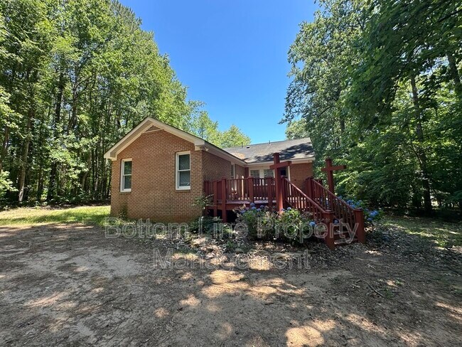 Building Photo - 1578 Trailwood Dr