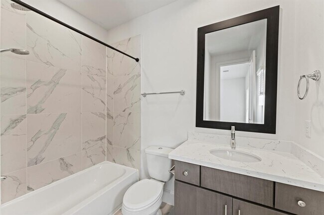 Building Photo - 4053 Leeland St