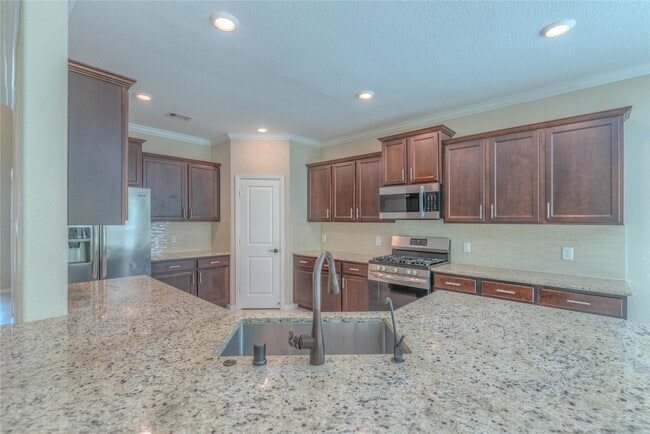 Building Photo - 2259 Golden Laurel Dr