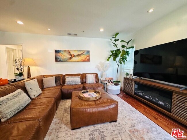 Building Photo - 1348 Morningside Wy