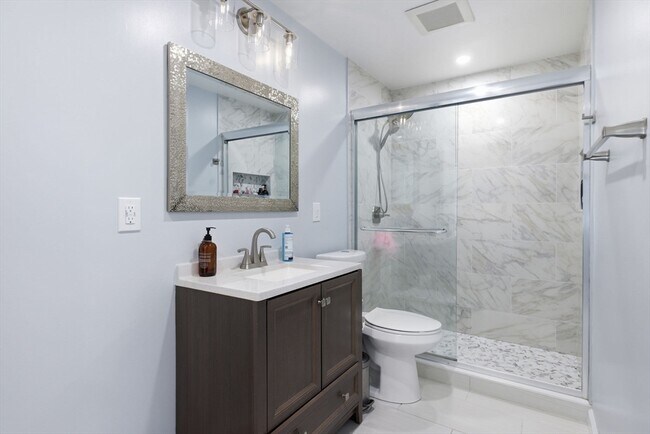 Building Photo - 59 Merrimack Meadows Ln