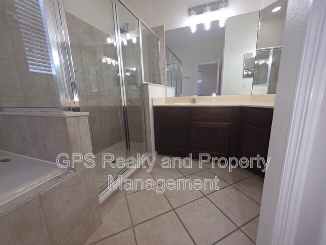 Building Photo - 117 Venetian Bay Cir