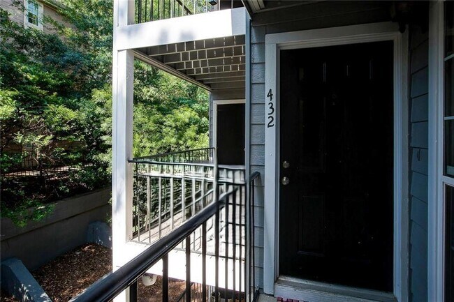 Building Photo - 432 Granville Ct