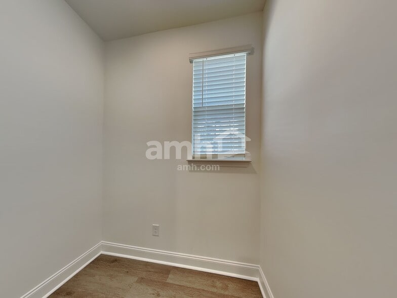 Building Photo - 168 Portside Pk Dr