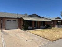 Building Photo - 9920 N 97th Dr