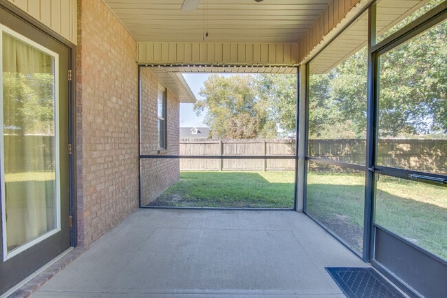 Building Photo - Hickory Hill Rental with Granite Counters,...