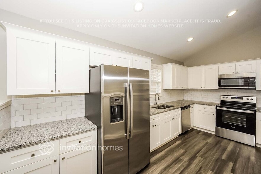 Building Photo - 482 Patterson St