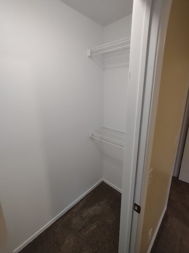 Building Photo - Townhome with a Great Location (Magnolia)