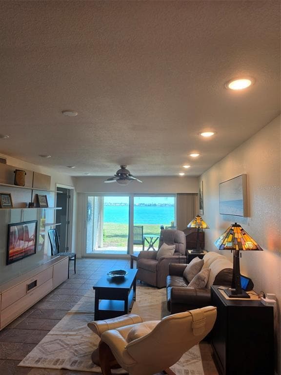 Building Photo - 6295 Bahia Del Mar Cir