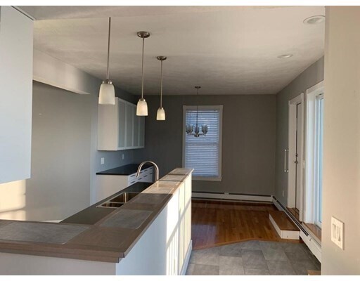 Building Photo - 111 Grovers Ave