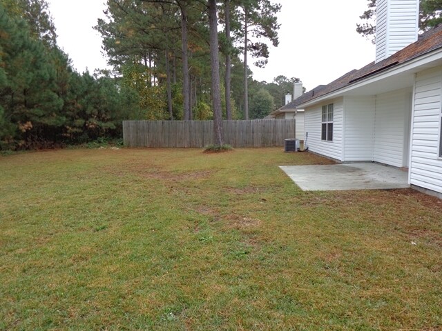 Building Photo - 263 Silver Brook Cir