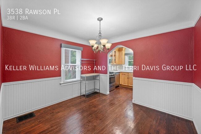Building Photo - 3538 Rawson Pl