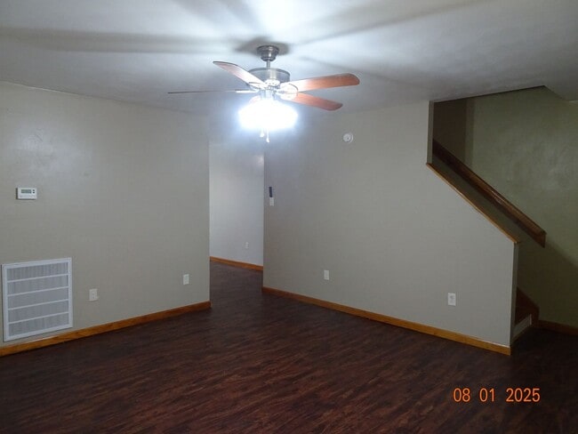 Building Photo - 3 Bedroom Duplex in Hampton for rent
