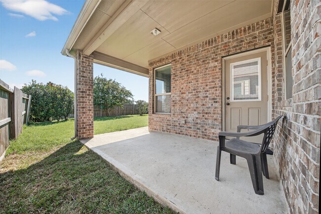 Building Photo - 8922 Pinenut Dr