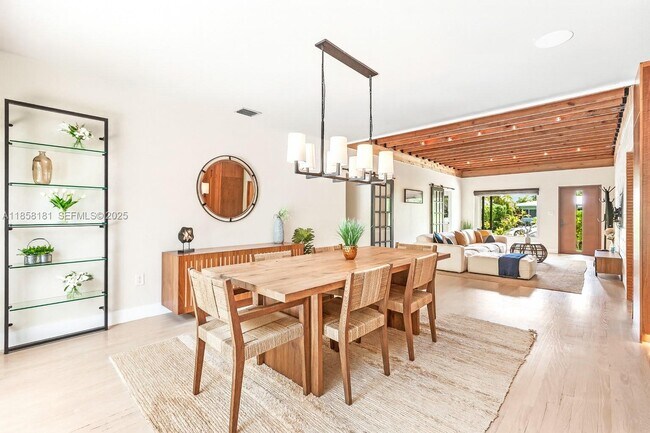 Building Photo - 9065 Emerson Ave