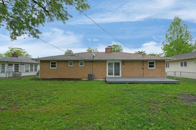 Building Photo - 5371 Poplarwood Rd