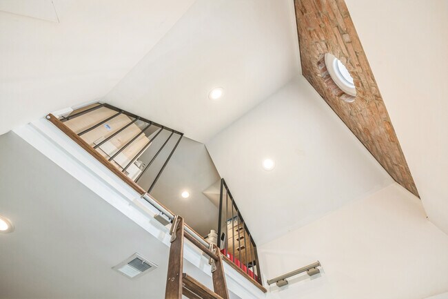 Building Photo - 3453 Holmead Pl NW