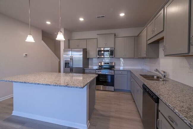 Building Photo - Beautiful Brand New 3 Bedroom 2.5 Bath Townhome in Hickory Glen!