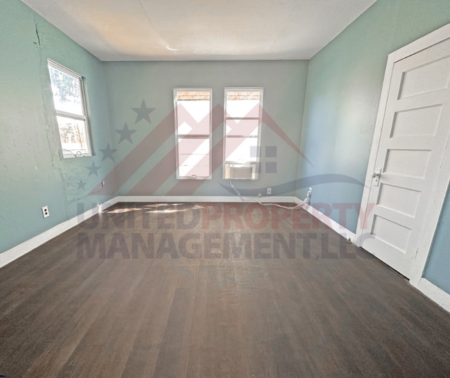 Building Photo - 511 W Bonbright St