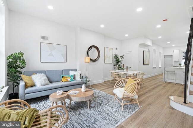 Building Photo - 908 Reed St