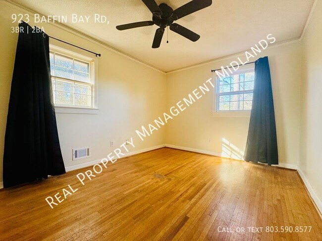 Building Photo - 923 Baffin Bay Rd