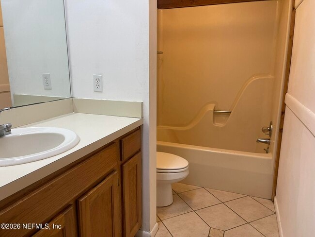 Building Photo - 2002 First St