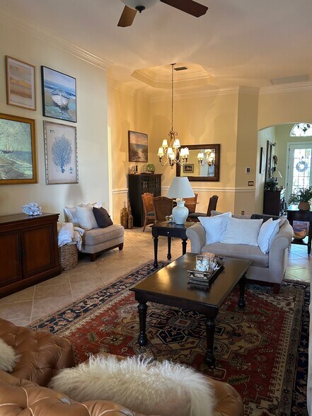 View of living room & entrance - 20099 Seadale Ct