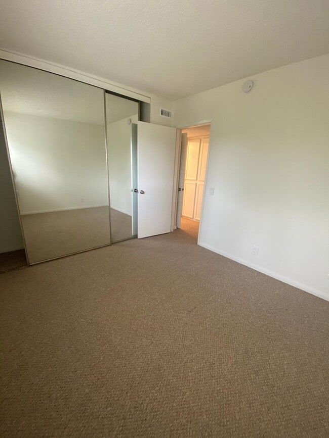 Building Photo - Townhome 2 Bed/1.5 Bath for Rent at Colony Park!