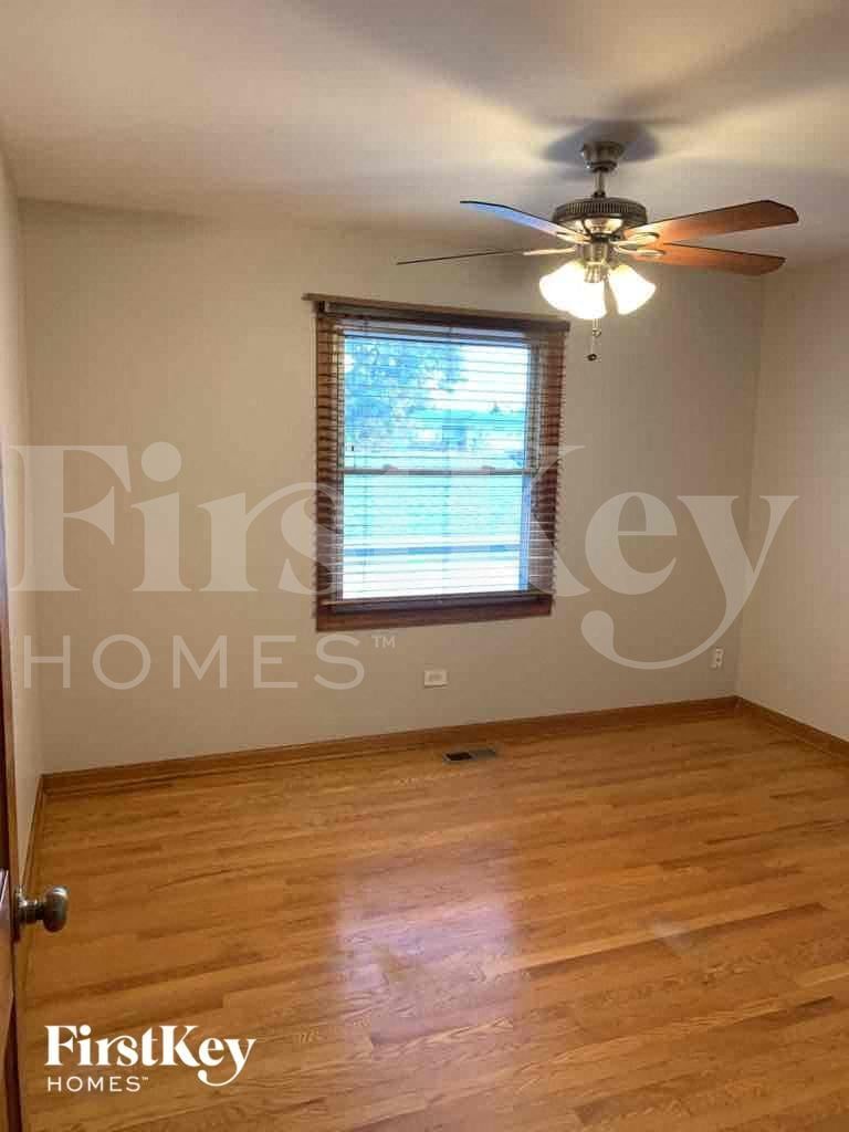 Building Photo - 20037 Orchard Ave