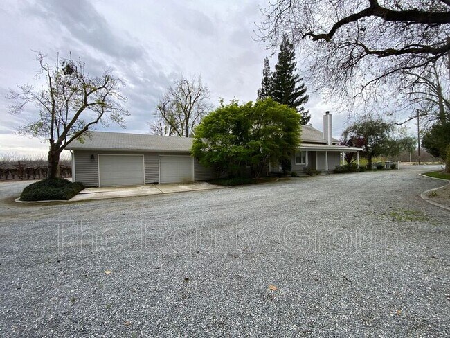Building Photo - 26738 Rd 132