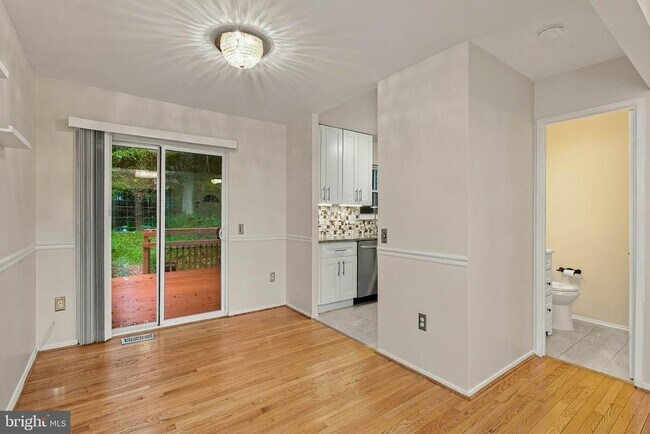 Building Photo - 1327 Alderton Ln