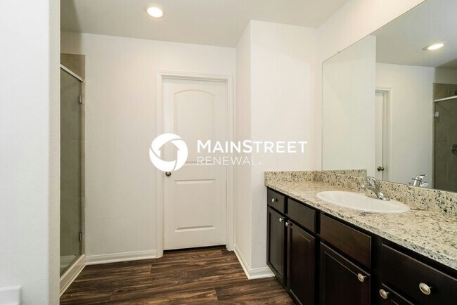 Building Photo - 4 Bedroom Pet-Friendly Home in New Braunfels, TX with Main Street Renewal