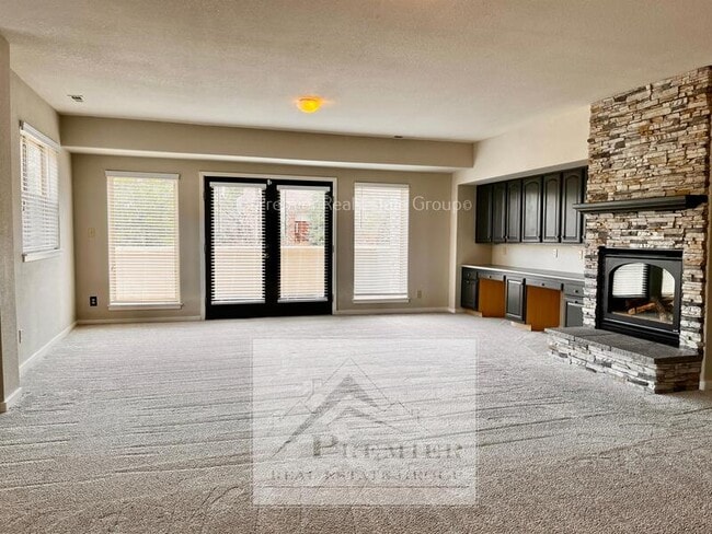 Building Photo - 240 Haversham Dr