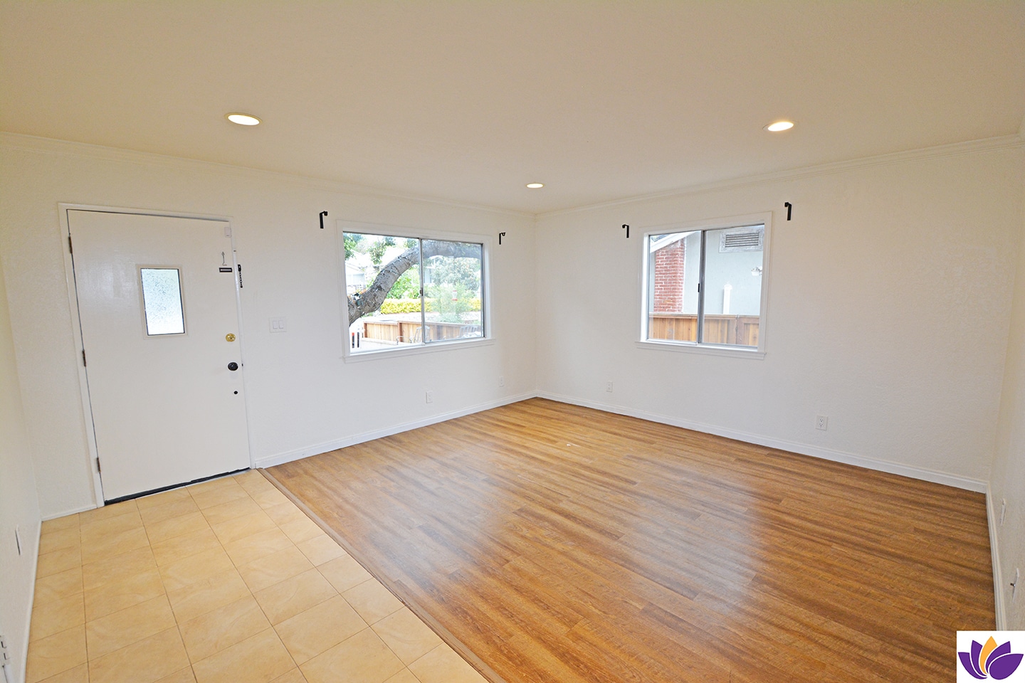 Building Photo - 3630 2nd Ave