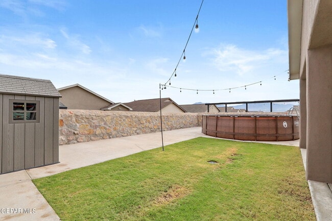 Building Photo - 840 Via Glorieta