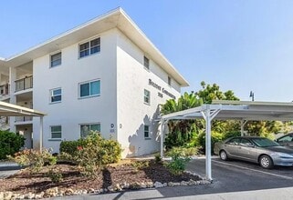 Building Photo - 708 S Tamiami Trl