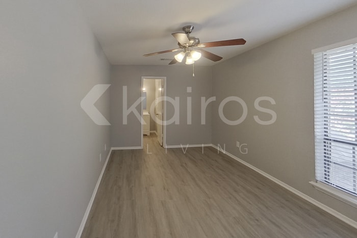 Building Photo - 2146 Woodnote Ln