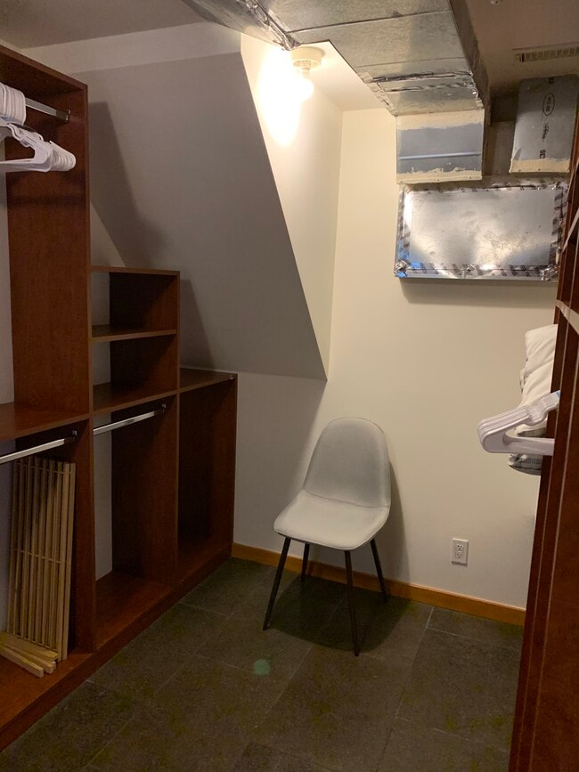 Large Walk in closet - 345 Swall S Dr