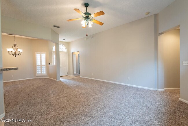 Building Photo - 1618 Highland View Ct