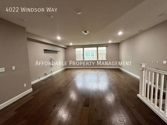 Building Photo - 4022 Windsor Wy