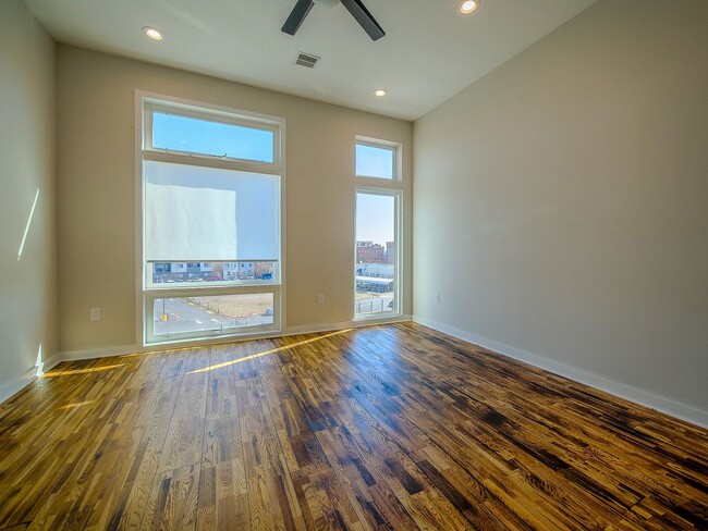 Building Photo - Three Bedroom Modern Olde Kensington Condo with Roofdeck