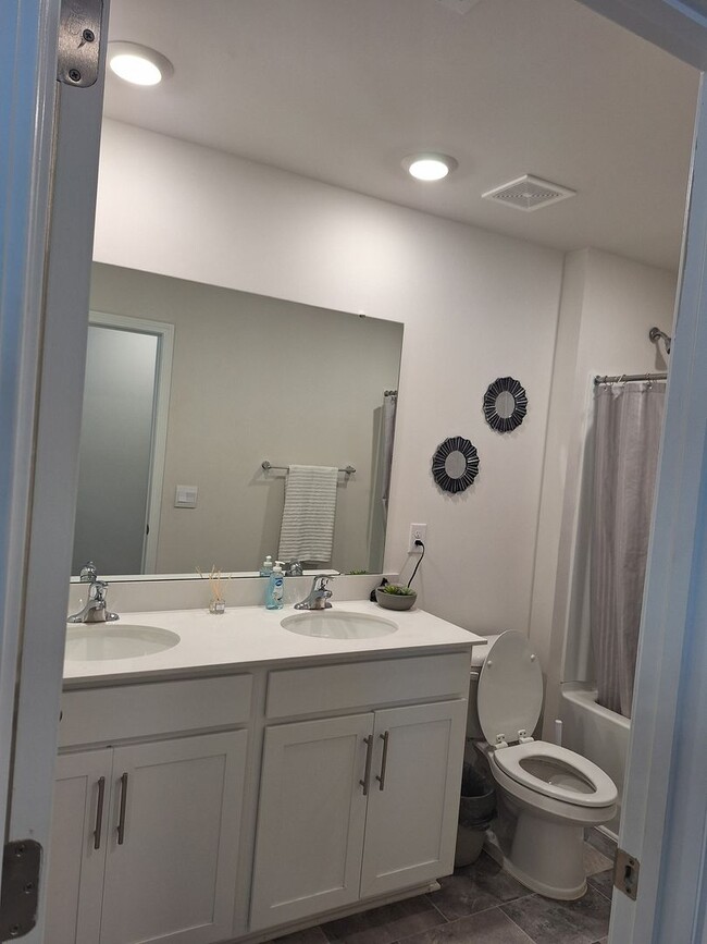 Building Photo - Wonderful Four Bedroom Home Located in the...