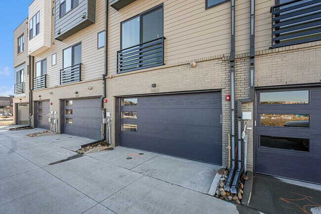 Building Photo - 2663 Nicholas Wy