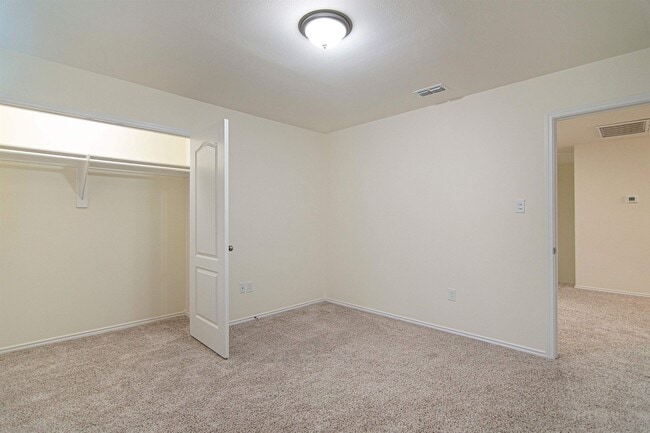 Building Photo - 5607 Lone Star Lp