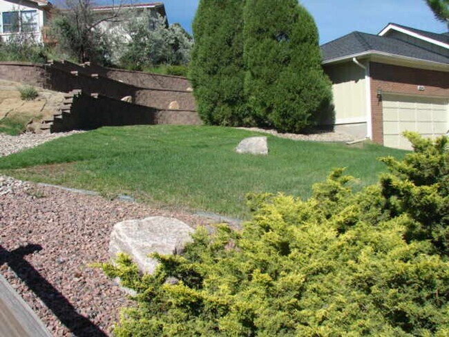 Building Photo - 6840 Delmonico Dr