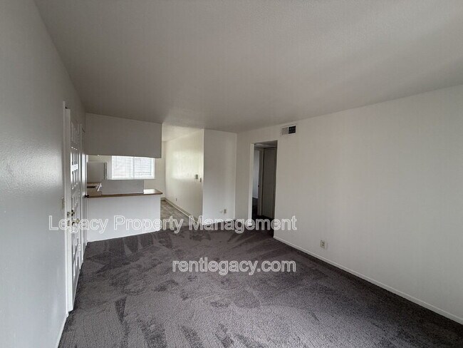 Building Photo - 2318 Church Ave