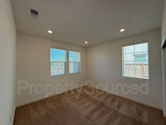 Building Photo - 2099 Frank Blondin Ln