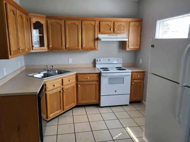 Primary Photo - 176 Spring Cir Dr